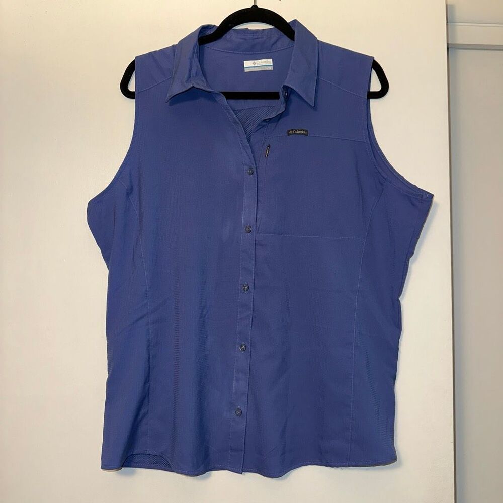 Columbia Women’s XL Sleeveless Button Down Collared Hiking Shirt Dark Blue NWOT